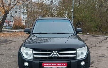 Mitsubishi Pajero IV, 2007 год, 1 740 000 рублей, 2 фотография