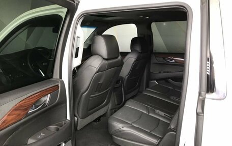 Cadillac Escalade IV, 2016 год, 4 698 000 рублей, 22 фотография