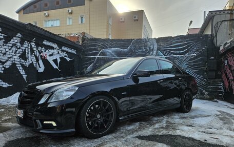 Mercedes-Benz E-Класс, 2011 год, 1 690 000 рублей, 2 фотография