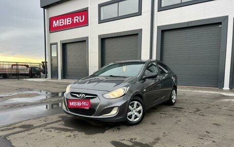 Hyundai Solaris II рестайлинг, 2013 год, 989 000 рублей, 1 фотография