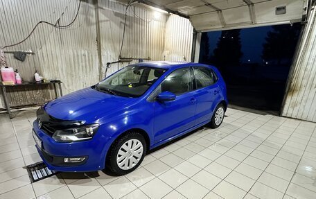 Volkswagen Polo VI (EU Market), 2012 год, 985 000 рублей, 2 фотография