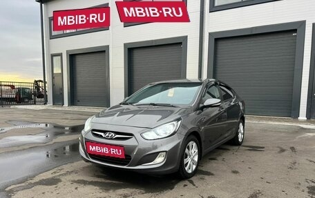 Hyundai Solaris II рестайлинг, 2011 год, 1 309 000 рублей, 2 фотография