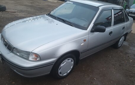 Daewoo Nexia I рестайлинг, 2004 год, 320 000 рублей, 2 фотография