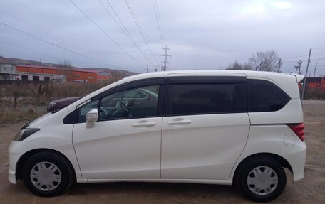 Honda Freed I, 2011 год, 1 150 000 рублей, 3 фотография