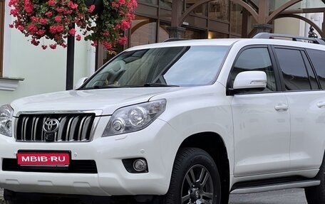 Toyota Land Cruiser Prado 150 рестайлинг 2, 2011 год, 2 595 000 рублей, 1 фотография