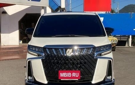 Toyota Alphard III, 2021 год, 3 920 000 рублей, 2 фотография