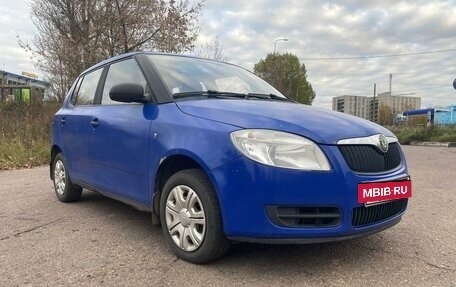 Skoda Fabia II, 2009 год, 450 000 рублей, 2 фотография