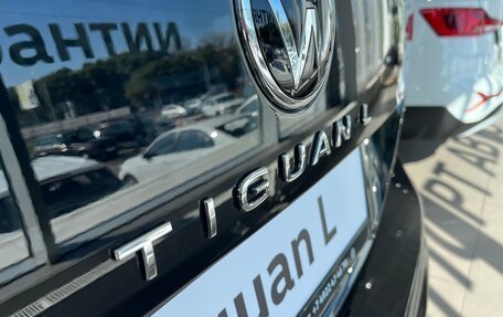 Volkswagen Tiguan II, 2023 год, 5 590 000 рублей, 13 фотография