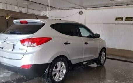 Hyundai ix35 I рестайлинг, 2013 год, 1 300 000 рублей, 4 фотография