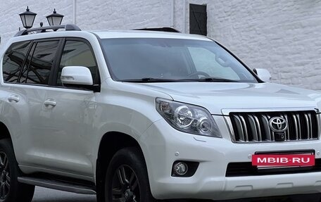 Toyota Land Cruiser Prado 150 рестайлинг 2, 2011 год, 2 595 000 рублей, 2 фотография