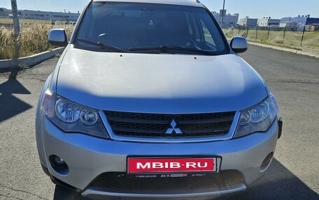 Mitsubishi Outlander III рестайлинг 3, 2006 год, 1 170 000 рублей, 10 фотография