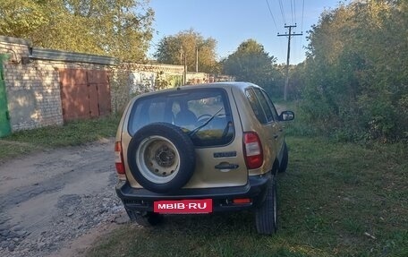 Chevrolet Niva I рестайлинг, 2004 год, 297 000 рублей, 2 фотография