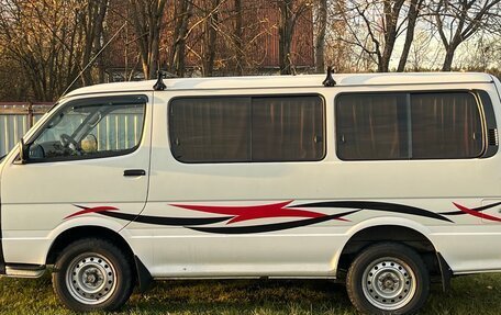 Toyota HiAce H100, 1998 год, 1 150 000 рублей, 3 фотография