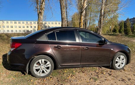 Chevrolet Cruze II, 2013 год, 975 000 рублей, 4 фотография