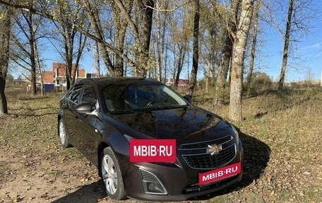 Chevrolet Cruze II, 2013 год, 975 000 рублей, 3 фотография