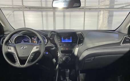 Hyundai Santa Fe III рестайлинг, 2017 год, 2 299 000 рублей, 13 фотография