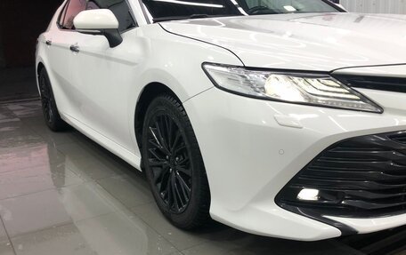 Toyota Camry, 2018 год, 3 232 323 рублей, 3 фотография