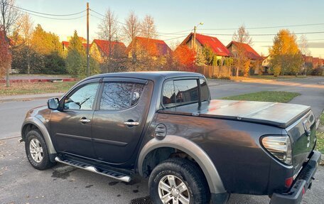 Mitsubishi L200 IV рестайлинг, 2010 год, 1 560 000 рублей, 3 фотография