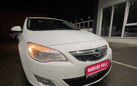 Opel Astra J, 2012 год, 850 000 рублей, 9 фотография