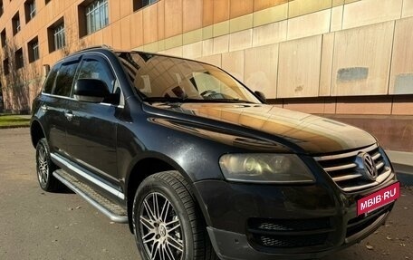 Volkswagen Touareg III, 2006 год, 1 020 000 рублей, 2 фотография