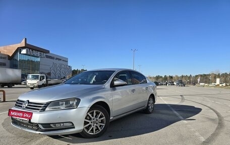 Volkswagen Passat B7, 2011 год, 950 000 рублей, 4 фотография