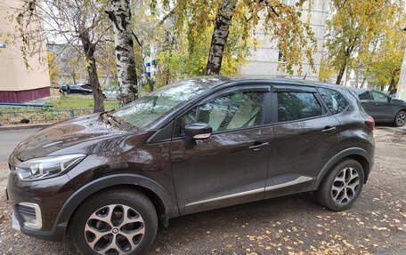 Renault Kaptur I рестайлинг, 2019 год, 2 050 000 рублей, 1 фотография