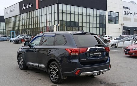 Mitsubishi Outlander III рестайлинг 3, 2017 год, 2 051 100 рублей, 7 фотография