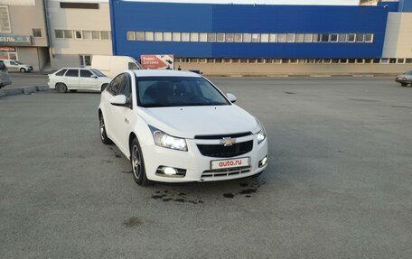 Chevrolet Cruze II, 2011 год, 730 000 рублей, 5 фотография