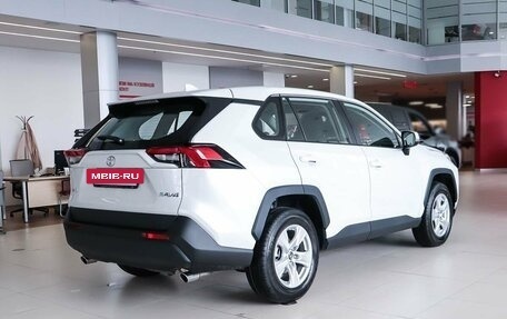 Toyota RAV4, 2024 год, 4 210 000 рублей, 5 фотография