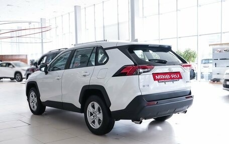 Toyota RAV4, 2024 год, 4 210 000 рублей, 3 фотография