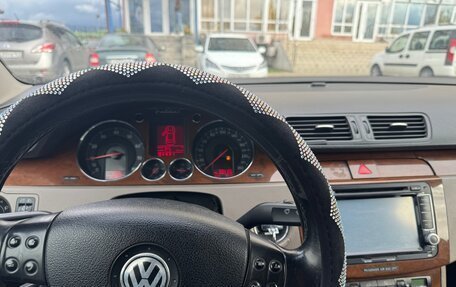 Volkswagen Passat B6, 2005 год, 700 000 рублей, 8 фотография