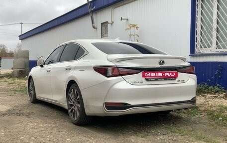 Lexus ES VII, 2019 год, 3 800 000 рублей, 2 фотография