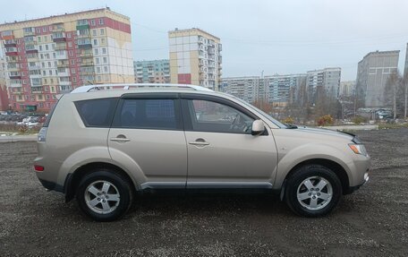 Mitsubishi Outlander III рестайлинг 3, 2008 год, 1 130 000 рублей, 2 фотография