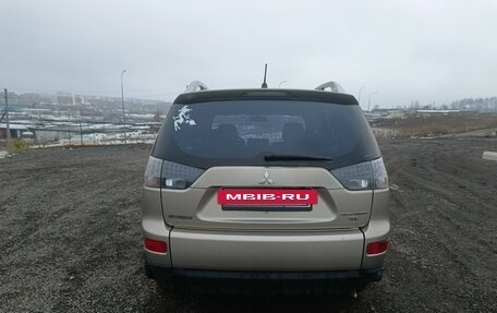 Mitsubishi Outlander III рестайлинг 3, 2008 год, 1 130 000 рублей, 4 фотография