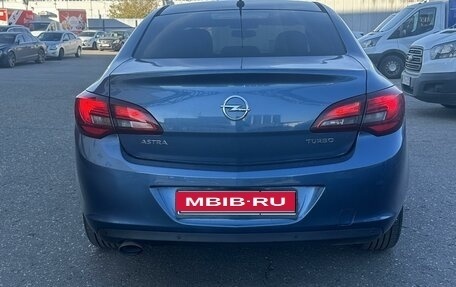 Opel Astra J, 2014 год, 1 050 000 рублей, 3 фотография