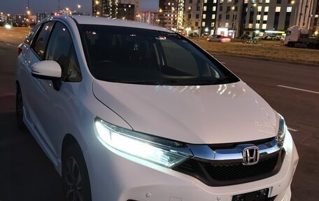 Honda Shuttle II, 2015 год, 1 600 000 рублей, 7 фотография