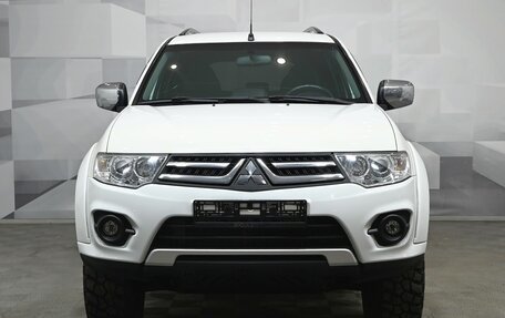 Mitsubishi Pajero Sport II рестайлинг, 2014 год, 2 200 000 рублей, 2 фотография