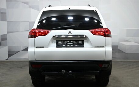 Mitsubishi Pajero Sport II рестайлинг, 2014 год, 2 200 000 рублей, 6 фотография