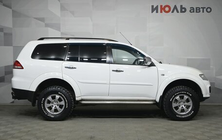 Mitsubishi Pajero Sport II рестайлинг, 2014 год, 2 200 000 рублей, 10 фотография