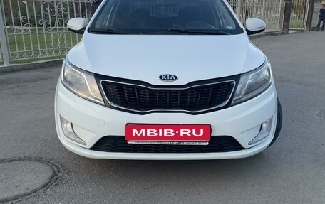 KIA Rio III рестайлинг, 2011 год, 915 000 рублей, 2 фотография