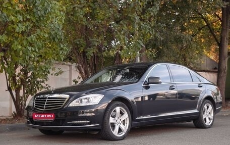 Mercedes-Benz S-Класс, 2012 год, 2 930 000 рублей, 1 фотография