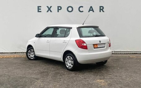 Skoda Fabia II, 2011 год, 650 000 рублей, 3 фотография