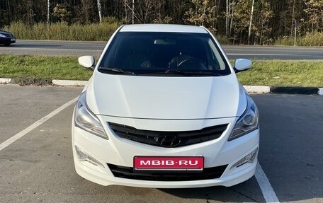 Hyundai Solaris II рестайлинг, 2016 год, 1 050 000 рублей, 1 фотография