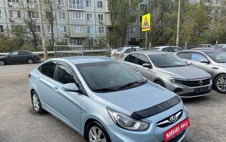 Hyundai Solaris II рестайлинг, 2012 год, 1 070 000 рублей, 3 фотография