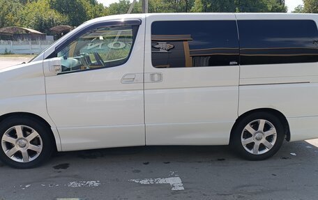 Nissan Elgrand III, 2006 год, 1 600 000 рублей, 7 фотография