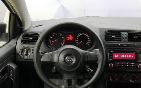 Volkswagen Polo VI (EU Market), 2011 год, 665 000 рублей, 18 фотография