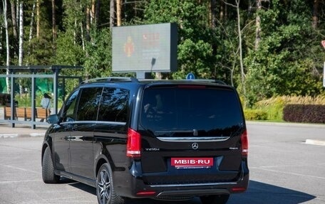 Mercedes-Benz V-Класс, 2018 год, 6 800 000 рублей, 3 фотография