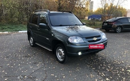 Chevrolet Niva I рестайлинг, 2012 год, 565 000 рублей, 4 фотография