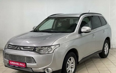 Mitsubishi Outlander III рестайлинг 3, 2013 год, 1 650 000 рублей, 1 фотография