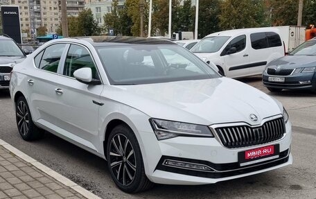 Skoda Superb III рестайлинг, 2024 год, 3 890 000 рублей, 2 фотография